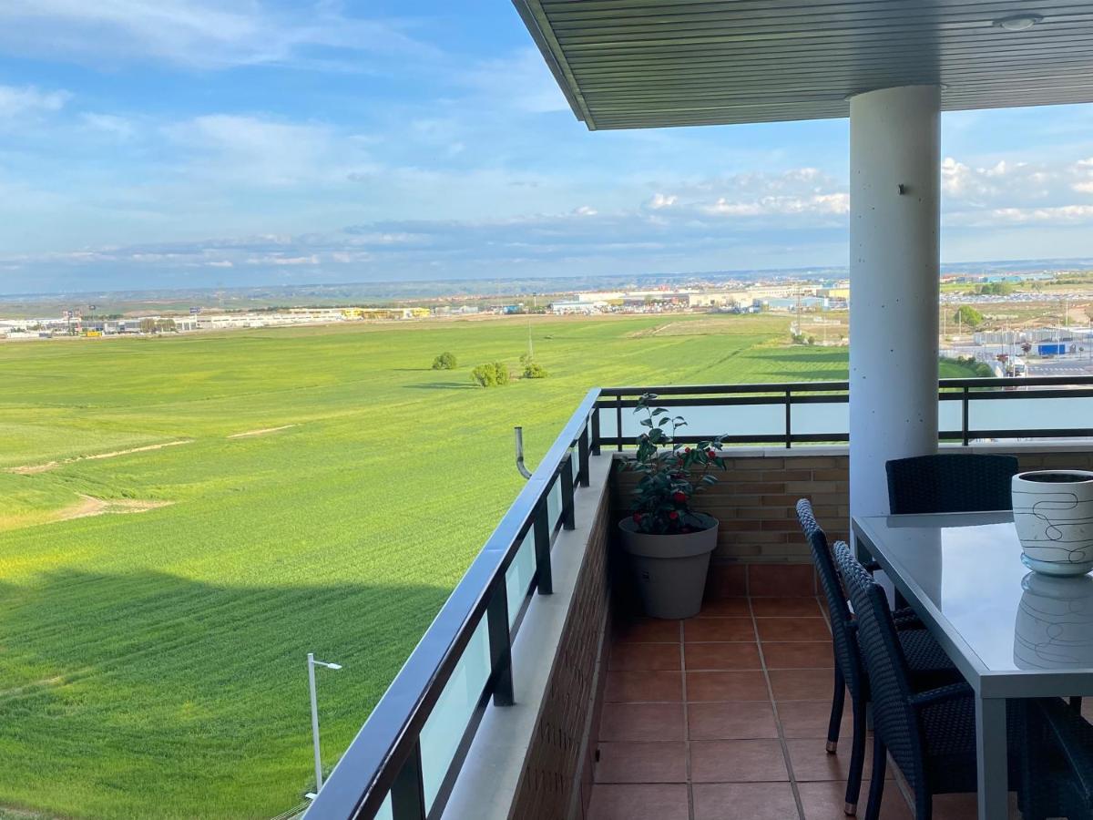 Aires De Toledo-Parque Warner Y Madrid En Familia Apartment Exterior photo
