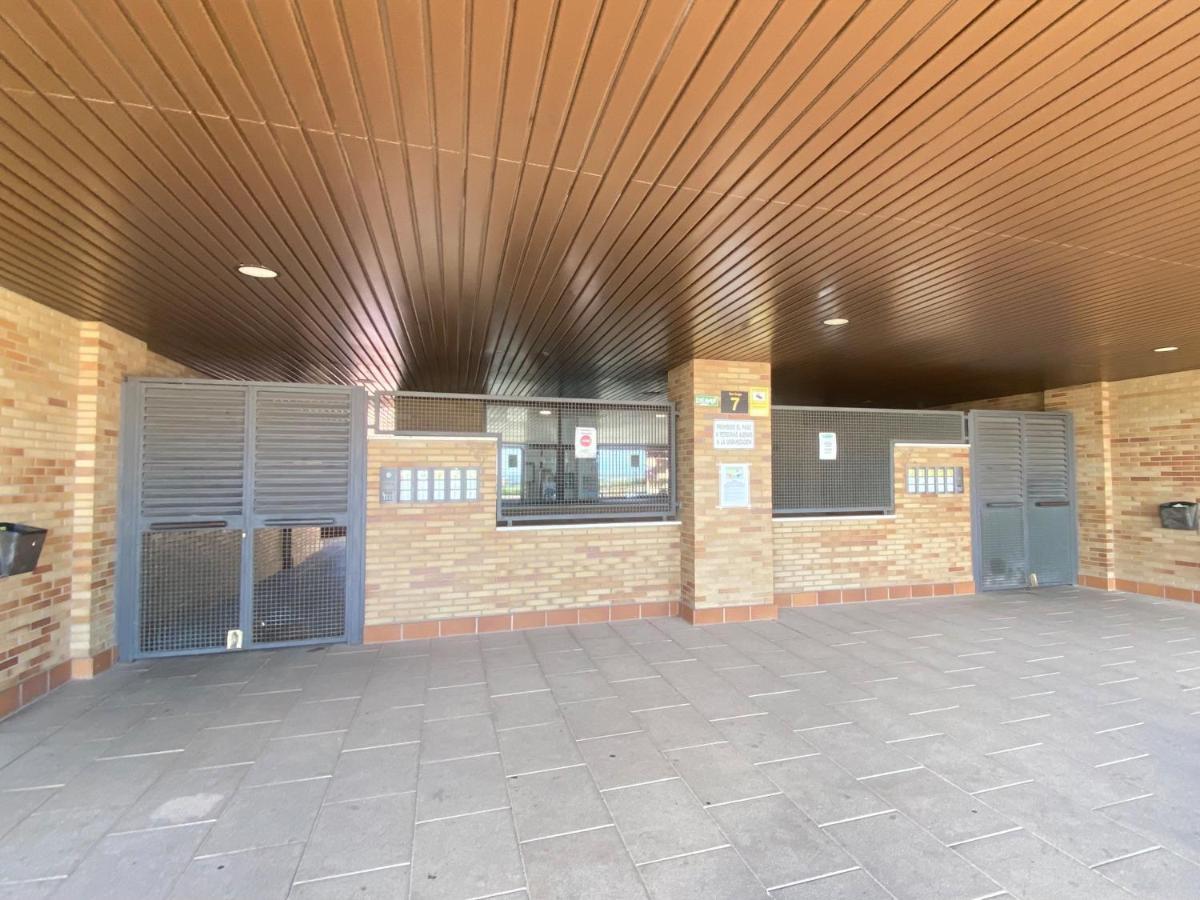 Aires De Toledo-Parque Warner Y Madrid En Familia Apartment Exterior photo